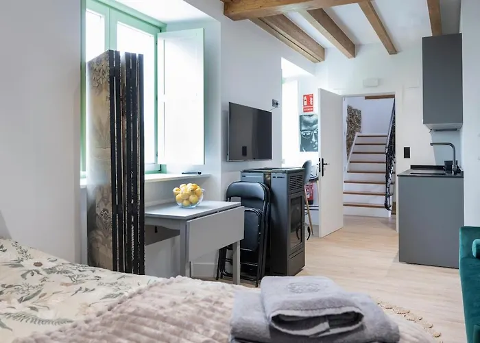 El Sueno, Pilaro Apartment